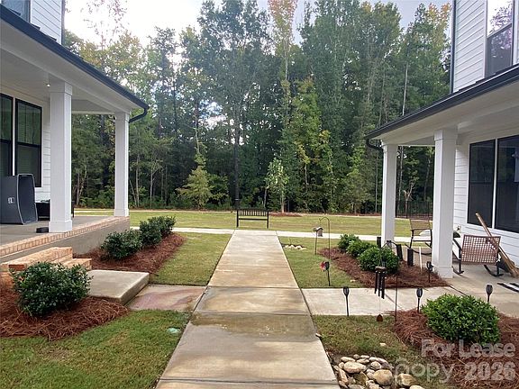 3rd image of 13016 Moon Rd