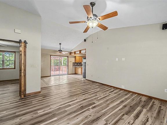 3rd image of 20305 Henry Ln