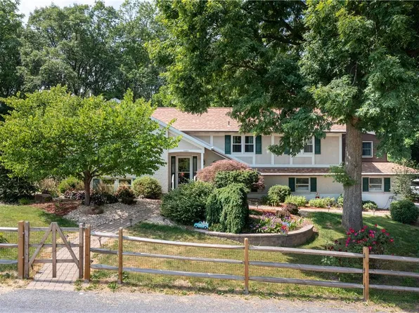 2580 7th St, Bath, PA 18014