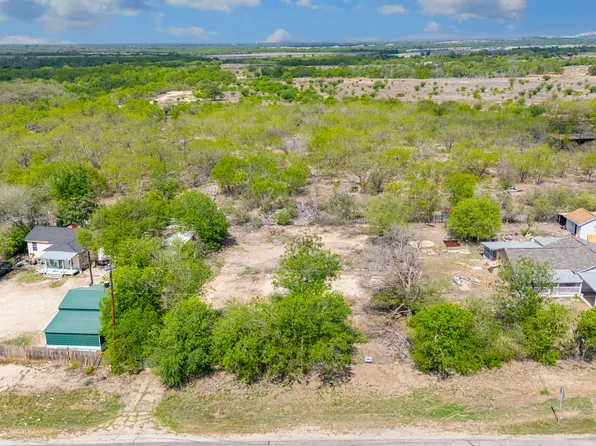13947 Somerset, Von Ormy, TX 78073