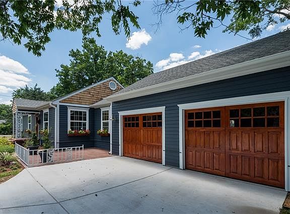 5th image of 801 Florence St