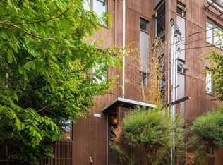 3661 Whitman Ave N, Seattle, WA 98103