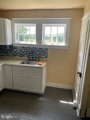 3 bed, 1.5 bath, 1080 sqft, $1,600 — Photo 3