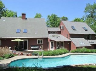 72 Old Deerfield Rd, Fitchburg, MA 01420