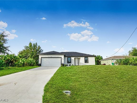 2nd image of 3023 NE Beechwood Cir