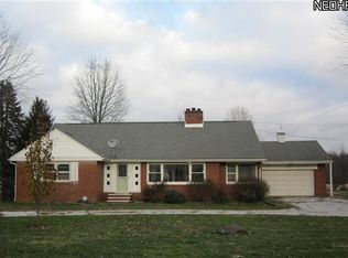 2001 Howenstine Dr SE, East Sparta, OH 44626