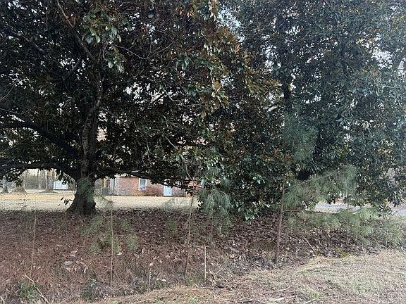 2nd image of 18026 Circle Dr