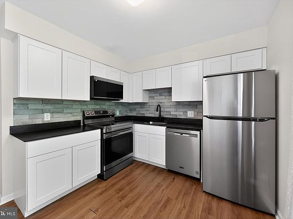 5th image of 45 Marlborough Ct