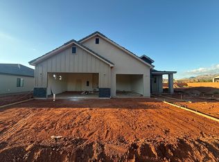 46 W Serentiy Cir, Ivins, UT 84738