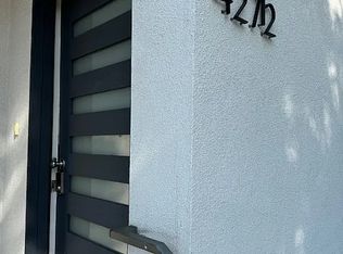 427 1/2 N Heliotrope Dr, Los Angeles, CA 90004