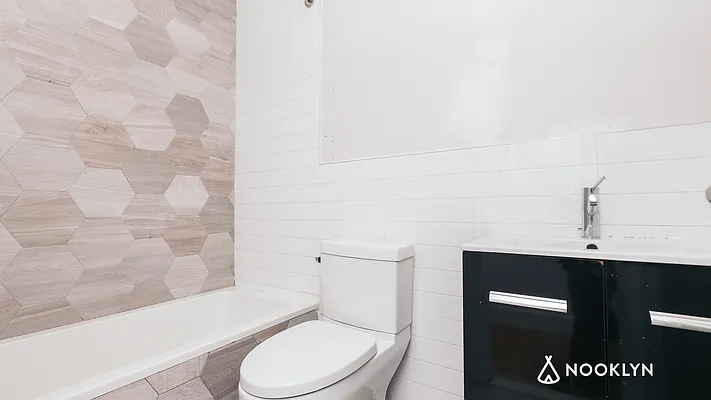 Rented by Nooklyn NYC LLC | media 7