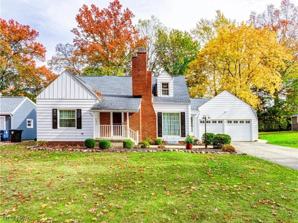 115 Waldorf Dr, Akron, OH 44313