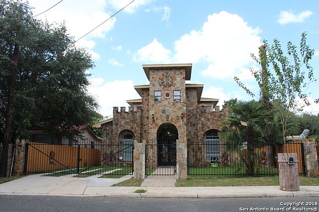 1st image of 217 Caddo