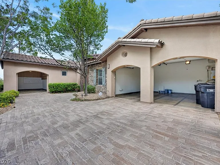 77 Tapadero Ln — Photo 45