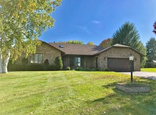 2 Simone Ter, Webster, NY 14580