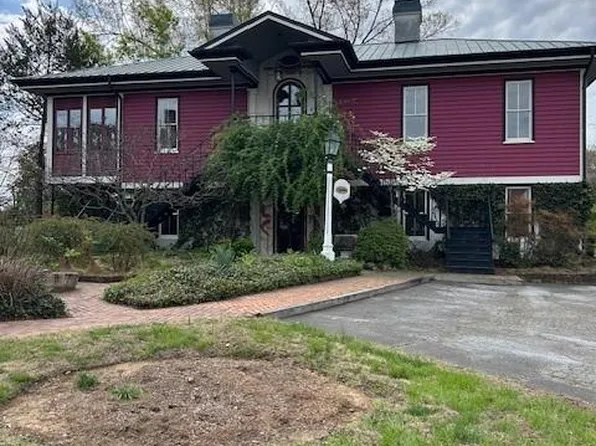 720 W Main St, Jamestown, NC 27282