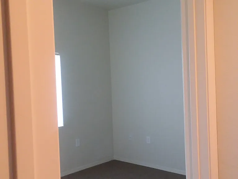 Eastridge Apartments — Photo 93