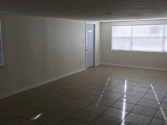 5th image of 1406 Palmetto St