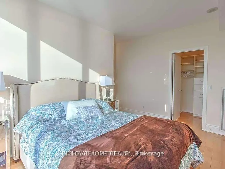 208 Queens Quay W #3511 — Photo 11
