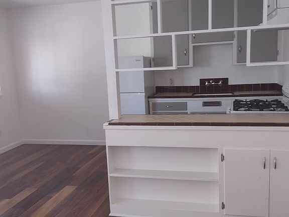 5th image of 5630 53rd St #4