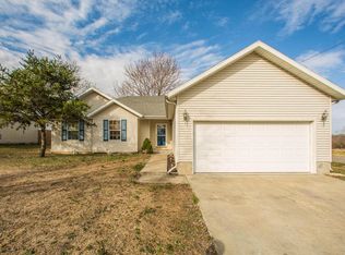 5451 Ridgeview Rd, Pleasant Hope, MO 65725