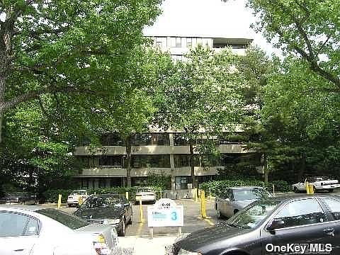 2nd image of 10-01 162nd St APT 5A