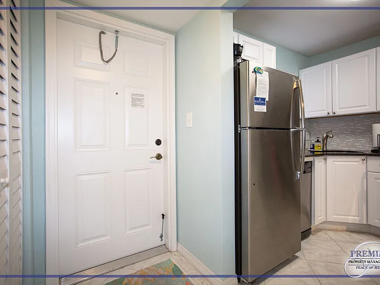 225 Turtle Lake Ct #106 — Photo 26