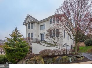 1102 Spruce Ln, Conshohocken, PA 19428