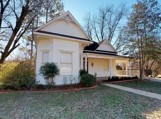 157 E Oxford St, Pontotoc, MS 38863