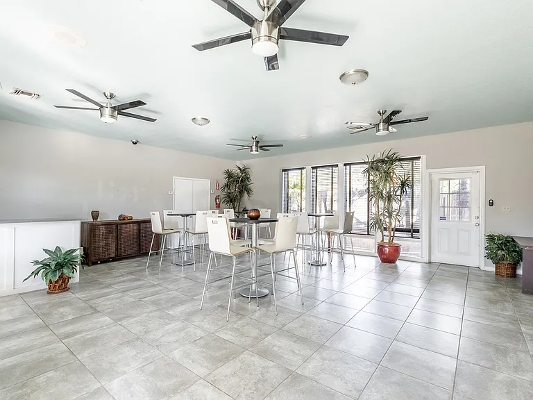River View Apartments — Photo 8