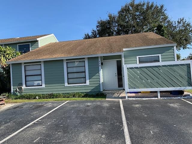 1st image of 202 Lakewood Drive #11a