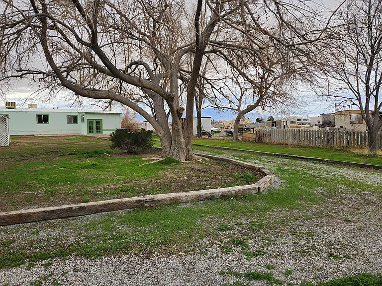 1111 W Hardy Ln #B — Photo 1