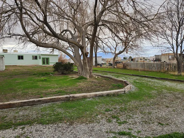 1111 W Hardy Ln #B, Pahrump, NV 89048