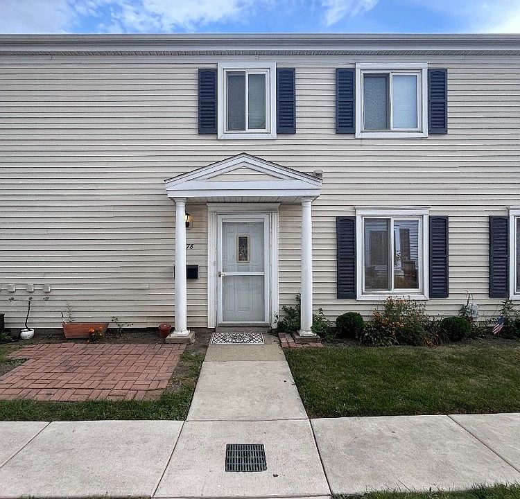 1st image of 1378 Quaker Ln Unit 160-D