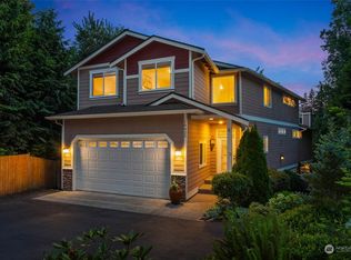 18425 62nd Ave NE, Kenmore, WA 98028