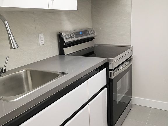 3rd image of 3423 W 27th Ave