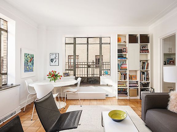 2nd image of 25 Central Park W APT 20H