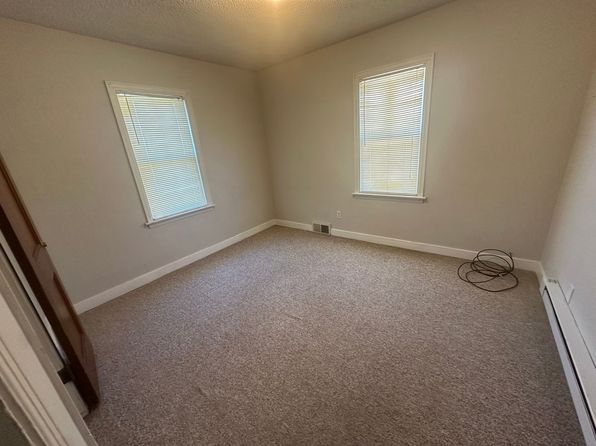 2606 Avenue D, Scottsbluff, NE 69361