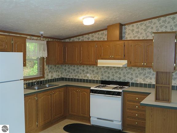 5th image of 6685 N West Bay Shore Dr