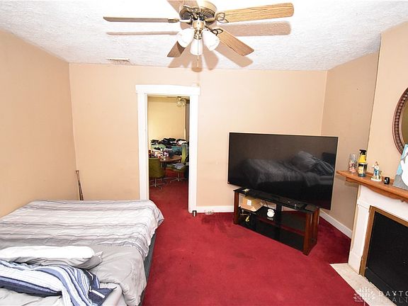 2nd image of 213 Deeds Ave