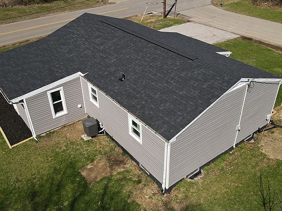 3rd image of 352 Remy Ave