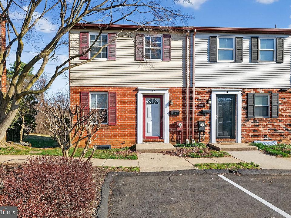 1st image of 34 Garrison Ridge Ct #34