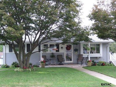 203 W Howard St, Red Lion, PA, 17356