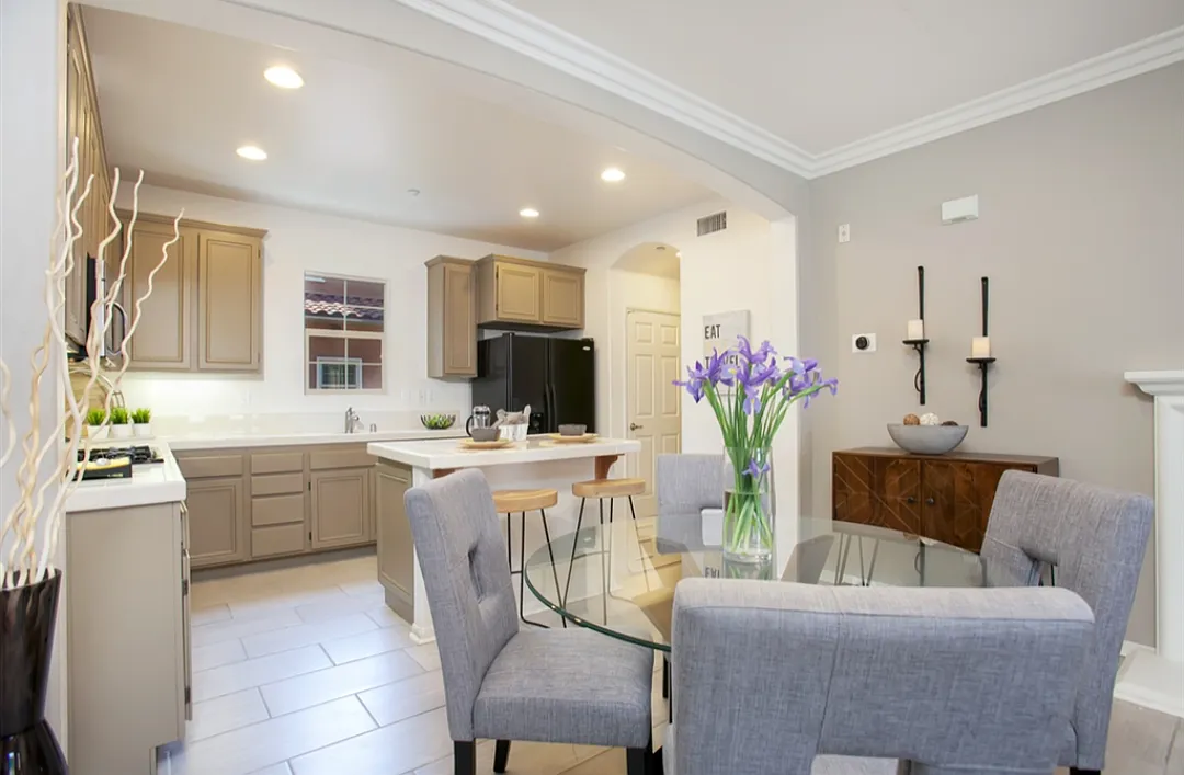 2 bed, 2.5 bath, 1453 sqft, $4,295 — Photo 4