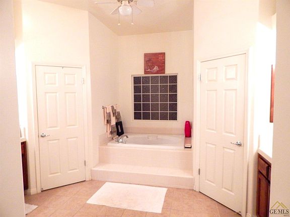 4th image of 4013 Mesa Marin Dr