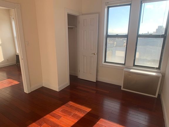 5th image of 568 Pacific St #D6