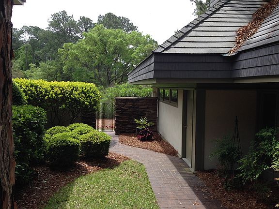 Courtyard side maintenance