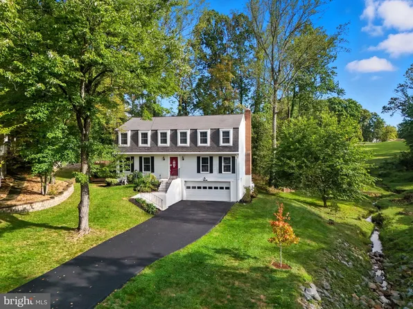 16191 Sheffield Dr, Dumfries, VA 22025