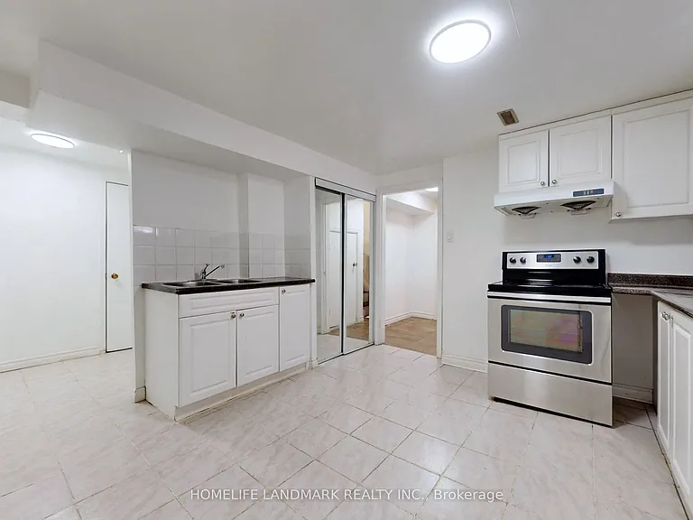 225 Pineway Blvd #BASEMENT — Photo 8