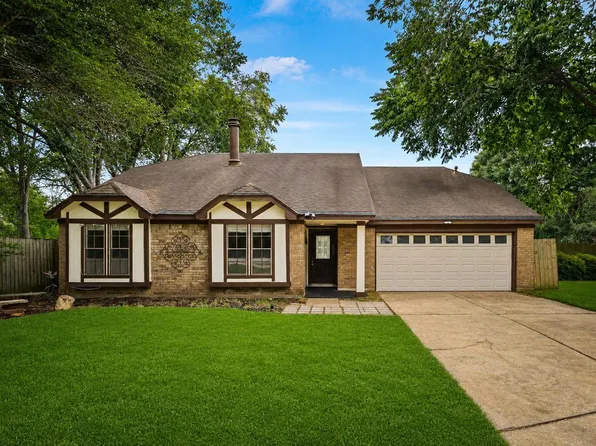 1011 Western Meadows Dr, Katy, TX 77450